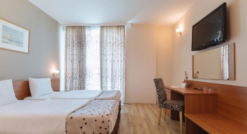 TAJNE ALBANIJE DRAč-BERAT-TIRANA -SKADAR- 3 DANA