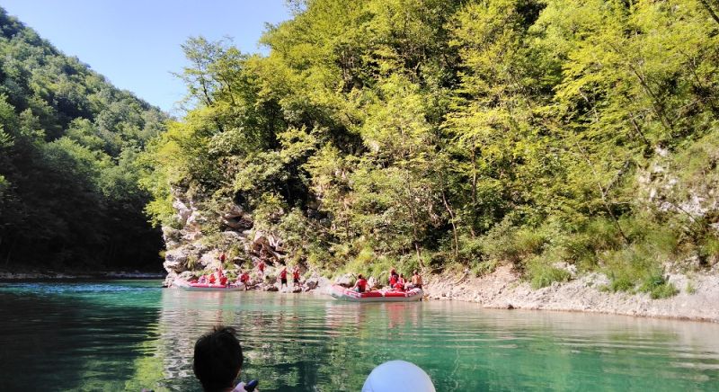 RAFTING TARA RIVER