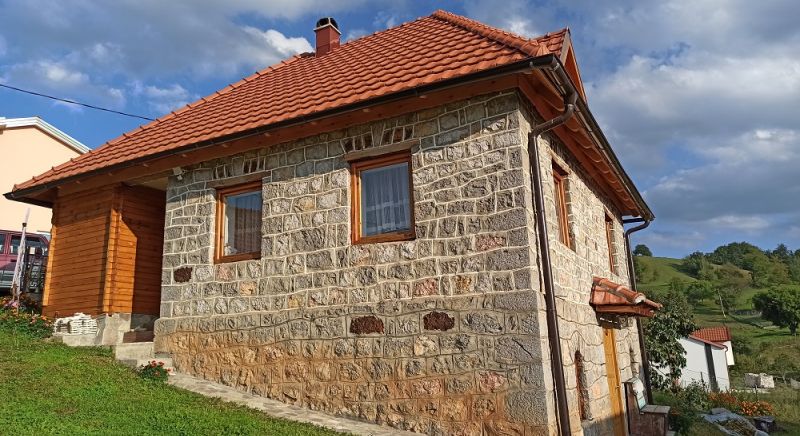 HAMDO'S TOWER- HOUSEHOLDER TUFO AJDARPASIC- PETNJICA